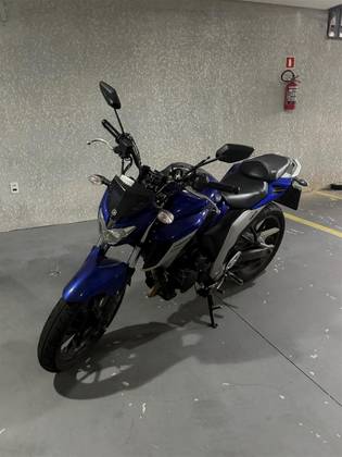 YAMAHA FZ25 FAZER ABS 
